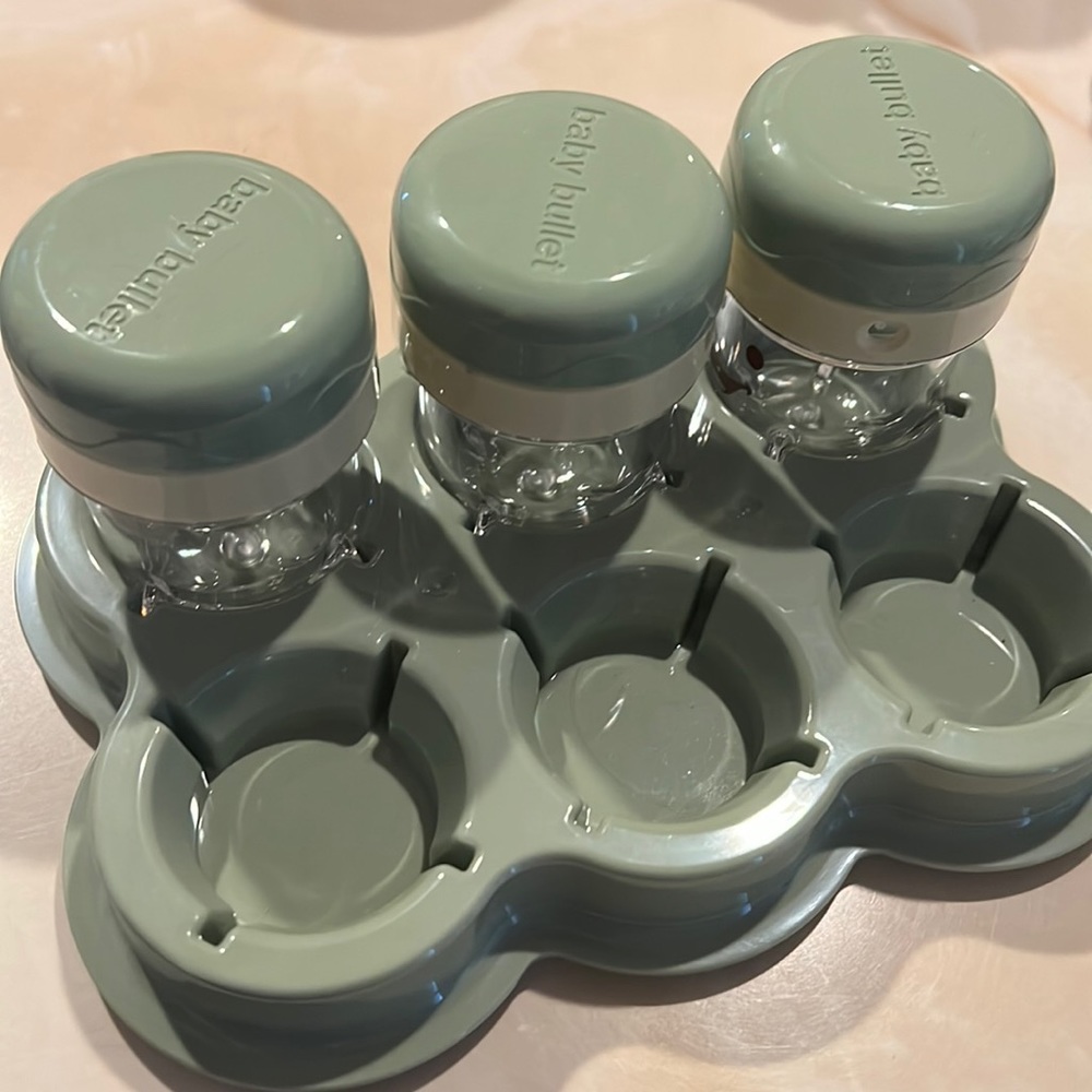 NWOT Baby Bullet Food Blender Accessories - 3 Date Dial Storage Jars in Tray